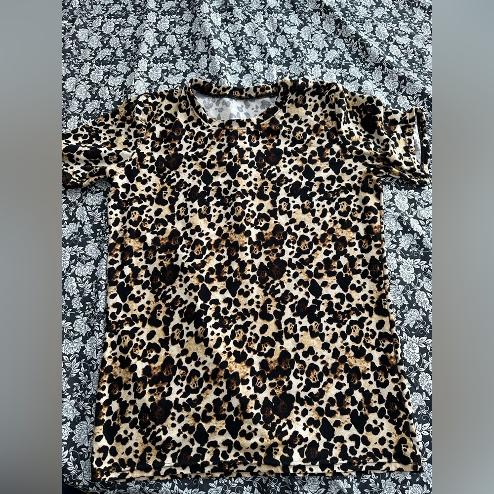 Women’s cheetah Set